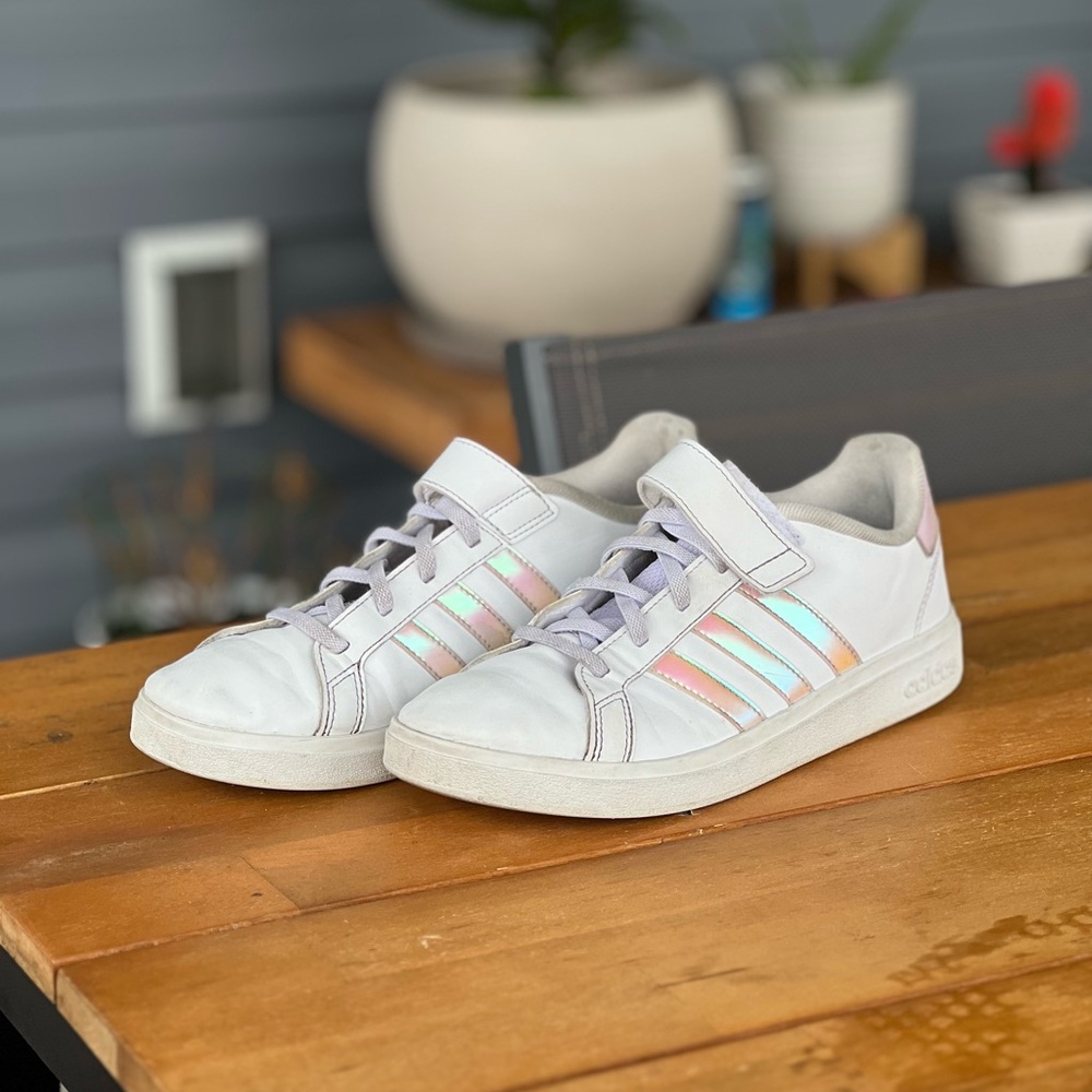 Adidas Grand Court Sneakers (girls)